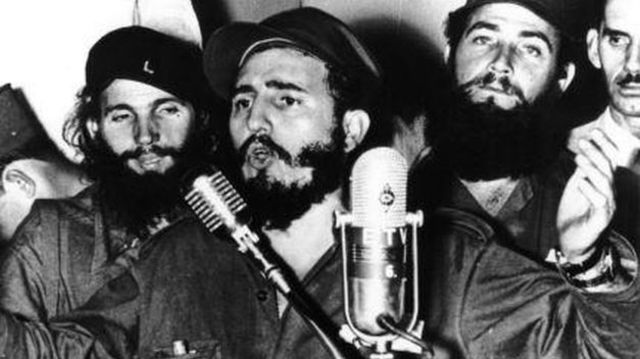 Fidel Castro toma el poder en Cuba