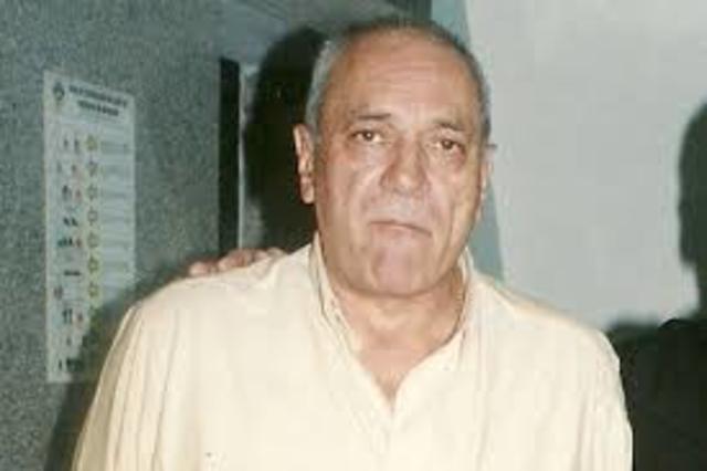 Luis Ferreyra fue un guitarrista, autor y compositor que nació en Corrientes y falleció en Buenos Aires el 11 de Junio de 2006.