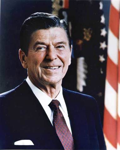 Reagan llega al poder