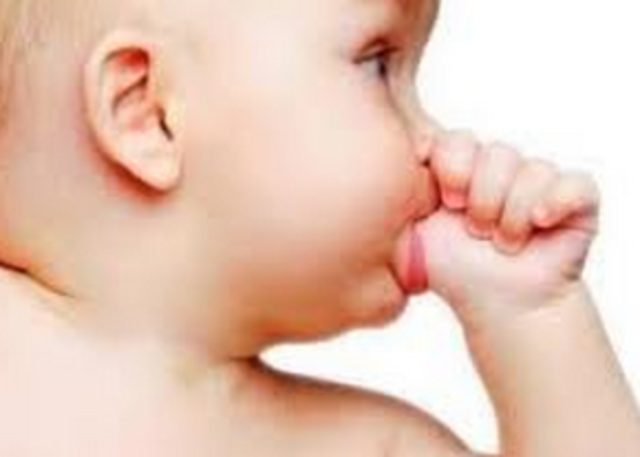 11 meses - 24 meses: ANSIEDAD POR SEPARACIÓN