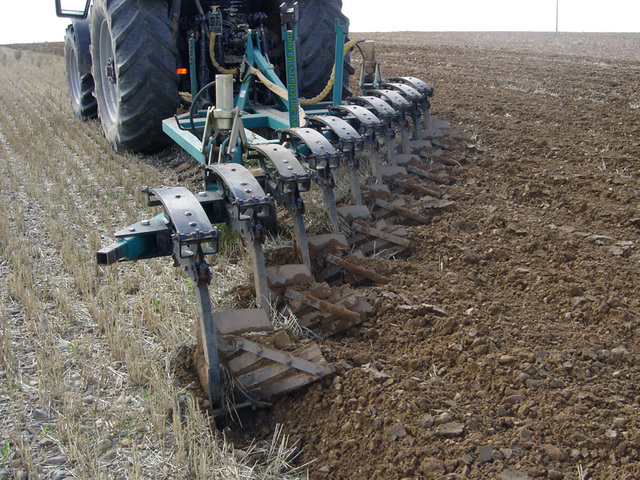 Arado (Uso en la Actualidad)