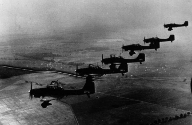 German 'Blitzkrieg' overwhelms Belgium, Holland, and France