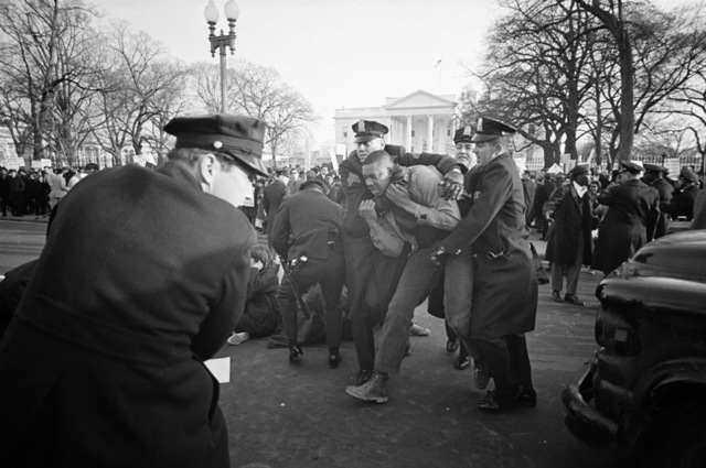 Jimmy "the One" dies