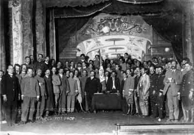 Inicio de de las sesiones de la Convención Revolucionaria en la ciudad de México.