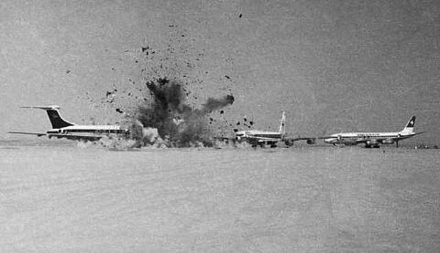 Palestinian Group Hijacks 5 planes