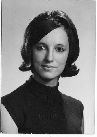 Ramona Mercer “Adopción del papel maternal”