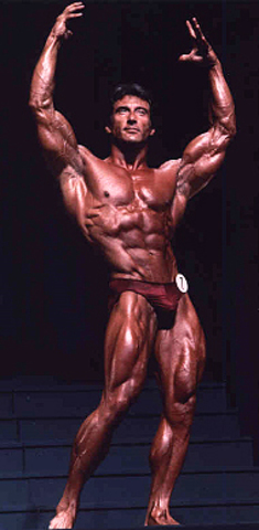 Frank Zane wins his 3rd Mr. Olympia in a row