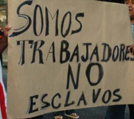 En la fábrica no tienen derecho a vacaciones remuneradas, ni posibilidad de sindicación