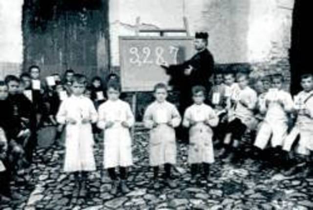 Escuelas públicas. La pizarra y la tiza