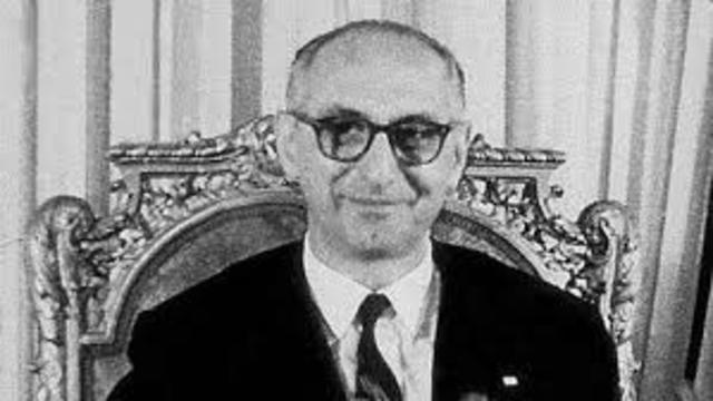 Modelo Desarollista (Frondizi)