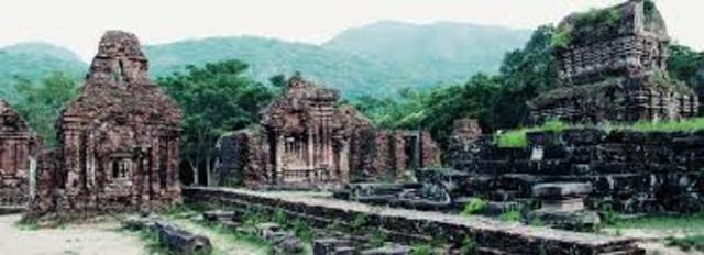 Cham kingdom invades Khmer