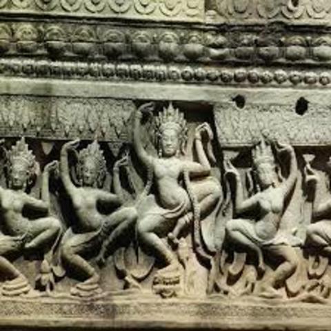 Jayarvarman II is enthroned as Devaraja