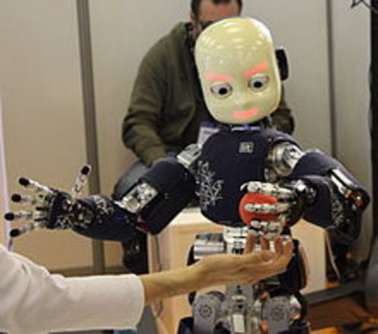 icub robot humanoide agile et open source