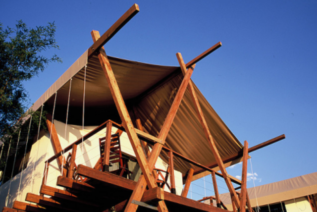 I GO TO A BEAUTIFUL ISLAND