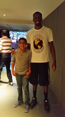 I MEET FEMOUS BAQUETBALL PLAYER