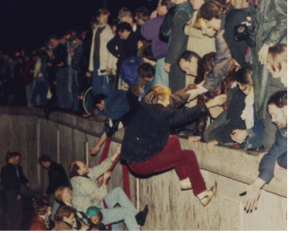 East Germany allows unrestricted migration to West Germany.