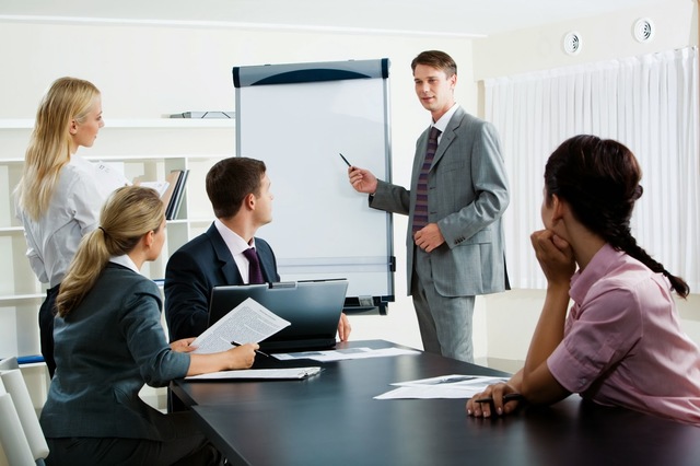 Presentación de primer plan de trabajo.