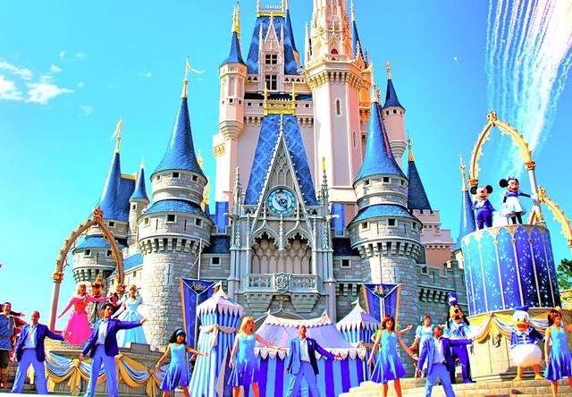 My first trip to Disneyland