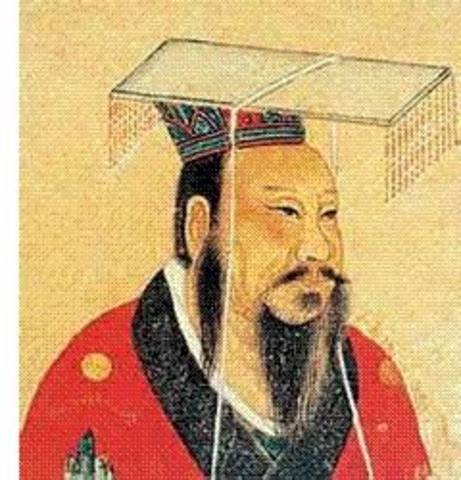Wang Mang establishes unsuccessful Xin dynasty