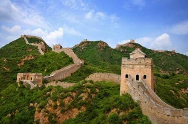 The Great Wall of China's construction began