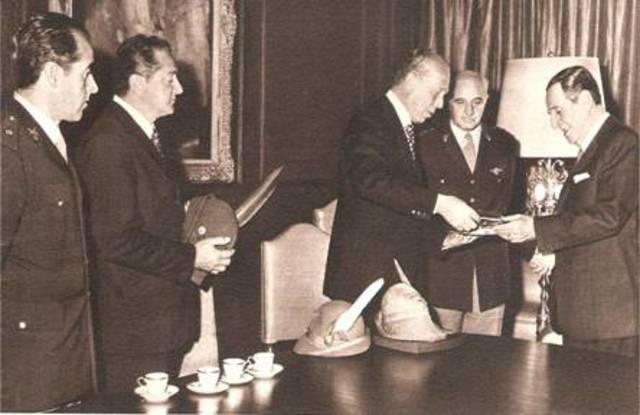 Perón asume como Vicepresidente