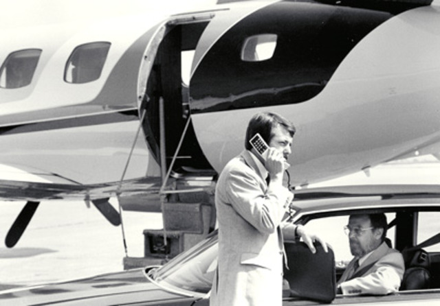 AT&T Telefonia celular comercial nos UE