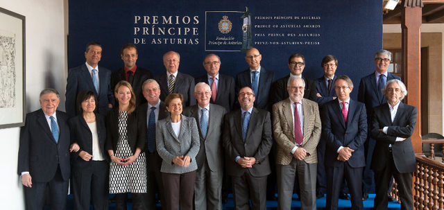 Lawrerence Roberts, Robert Kanh, Viton Cerf y Tim Berners-Lee