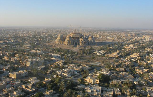 Baghdad becomes one of the biggest cities in the world