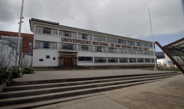 La Universidad Nacional de San Antonio Abad del Cusco.
