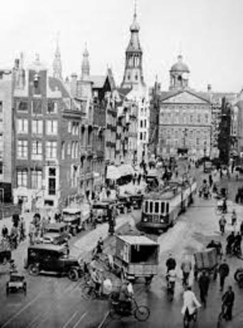 Anne Frank verhuist ook naar Amsterdam