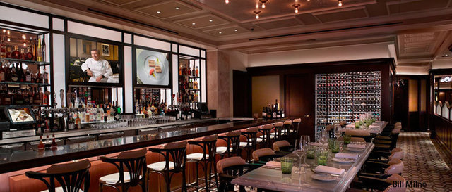 Eerste ontmoeting met haar baas van de Escort