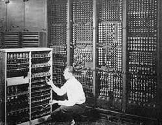 LOS ANTECEDENTES DEL SOFTWARE DE GESTIÓN DATAN DE LA SEGUNDA GERRA MUNDIAL