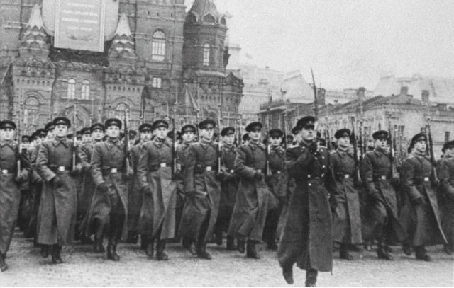 Communist seize power in Poland