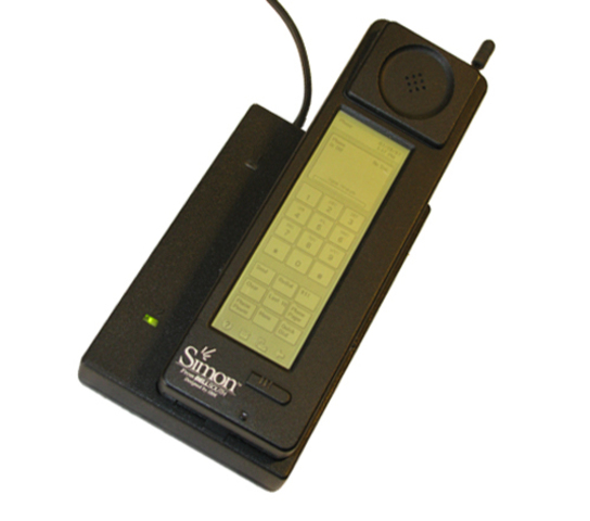 Comercialització del primer mòbil PDA