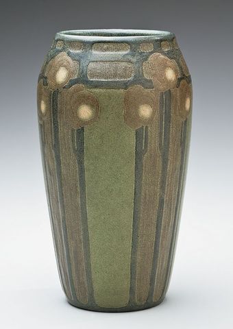 Tutt, Sarah & Swallow, John. Marblehead Pottery, Vase with stylized flowers, Newark Museum, ca. 1911.