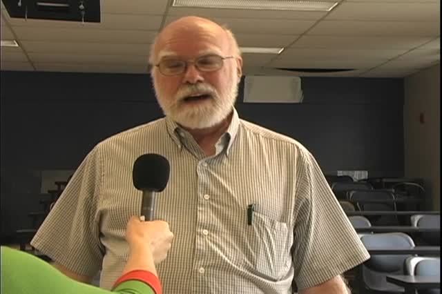 Robert D. McPhee. ‘The communicative constitution of organizations: a framework for explanation’