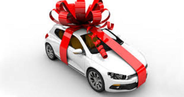 Mis padres comprès un carro nuevo.