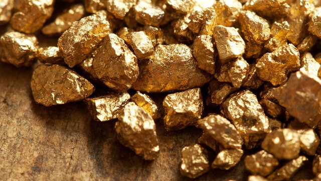 Gold is discovered at Sutter's Mill
