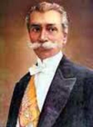 DR. ALFREDO BAQUERIZO MORENO