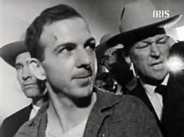 Lee Harvey Kills JFK