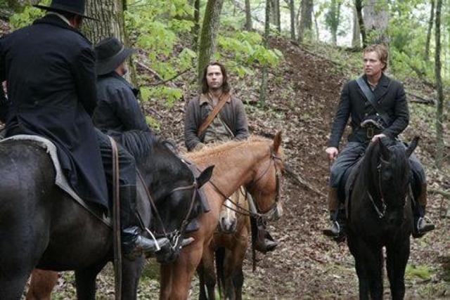 Mormons move to Missouri