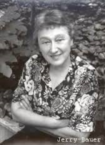 Endosymbiosis is described by Lynn Margulis