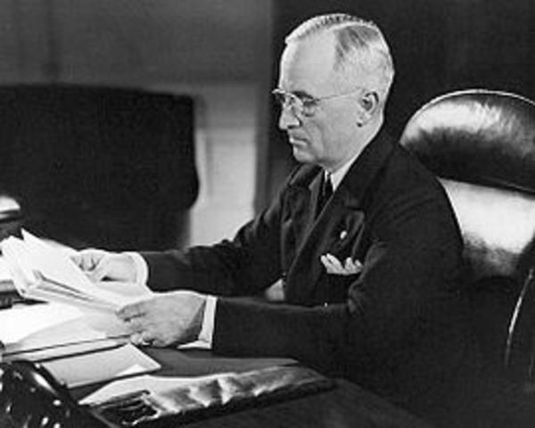 Truman doktrína: 1947.