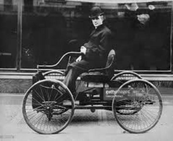 Henry Ford takes his 1st Ford through streets of Detroit