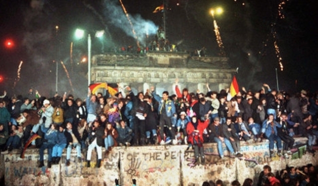 1989- The Berlin Wall is torn down