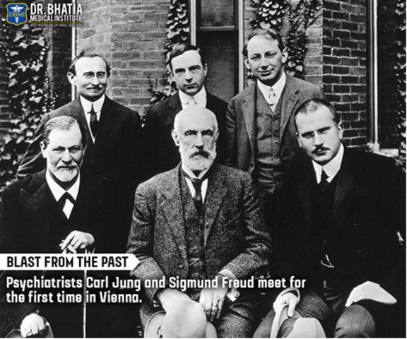 Jung meets Sigmund Freud and wrote The Psychology of Dementia Praecox