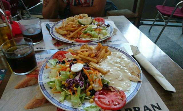 EN CARTAGENA SE COME MUY BIEN // VIAJE A CARTAGENA