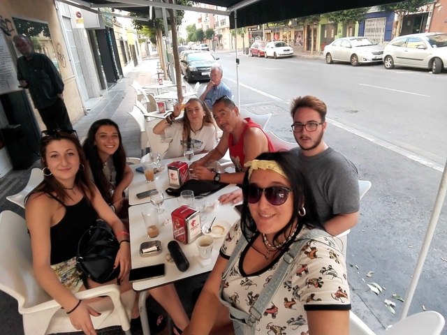 CAFÉ EN FAMILIA - BAR ALTAMIRA, COMO EN CASA, EN NINGÚN SITIO