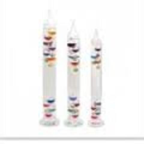 Galileo invents a thermometer