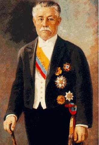 Dr. Alfredo Baquerizo M.